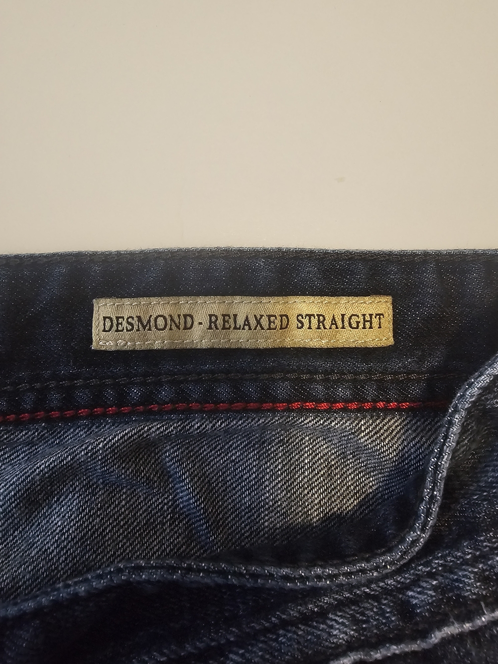 Guess Men's Desmond Relaxed Straight Jeans in Dark Blue Wash Sz 36 - Picture 12 of 16